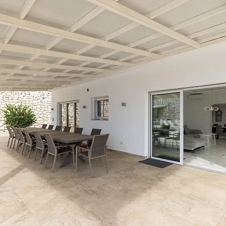 064 Luxury 7 Bed Mijas With Private Pool Fuengirola